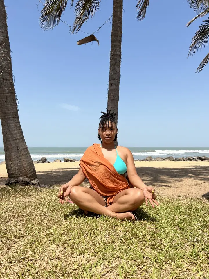 Havayah Shinto yoga teacher Gambia